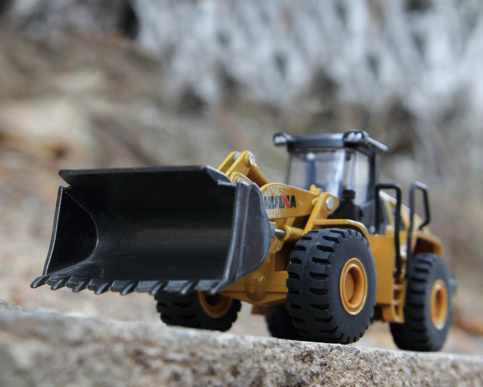 Realistic RC Skid-Steer Loader